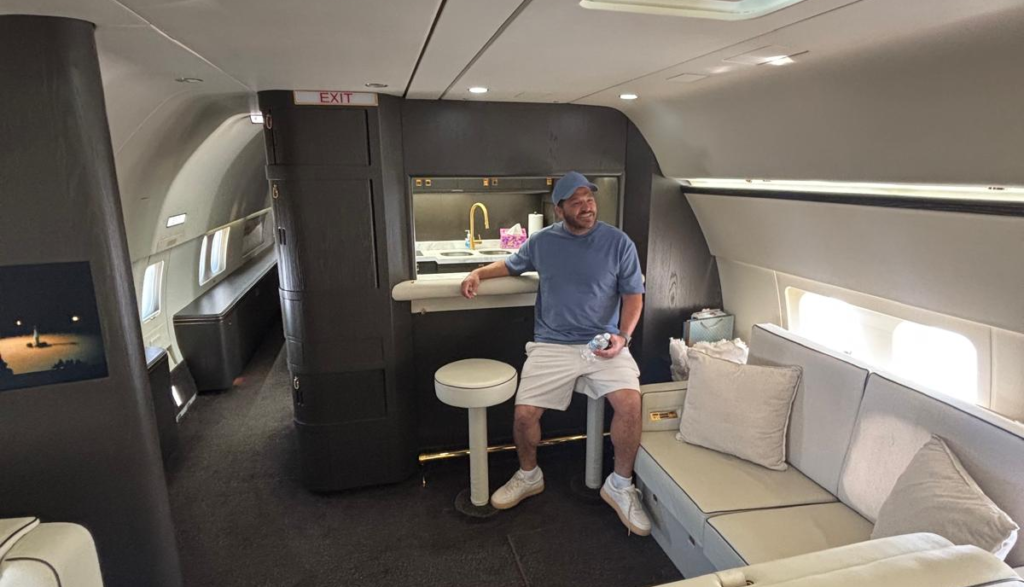 A Turkish Name Enters the Billionaires’ Club: Ugur Akkus Acquires $75 Million Boeing 737 BBJ